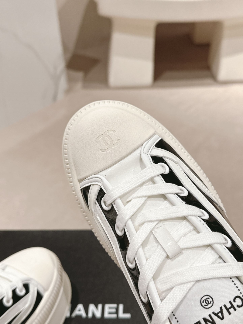 Ch**el sport shoes
